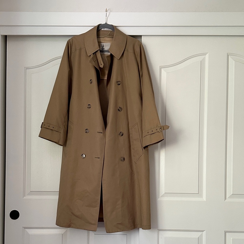 Misty Harbor Vintage Trench Coat with Liner